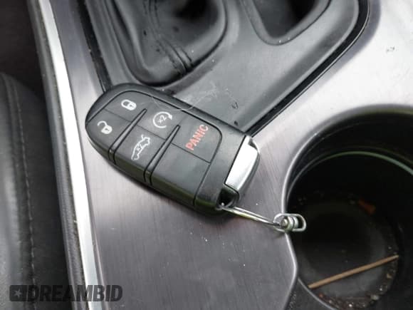 ✅ 2018 Dodge Challenger GT • VIN: 2C3CDZGG8JH322928 • Lot: 42811395. Listed on IAAI with 109,044 mi. Free auction sales archive from the USA and detailed vehicle history report at DreamBid. Image 11.