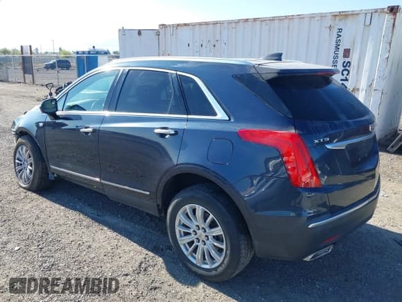 ✅ 2018 Cadillac XT5 FWD • VIN: 1GYKNARS2JZ114173 • Лот: 42213537. Опубликован ранее на IAAI с пробегом 132 642 миль. Бесплатный доступ к архиву аукционных продаж из США и подробный отчёт об истории автомобиля на DreamBid. Изображение 3.