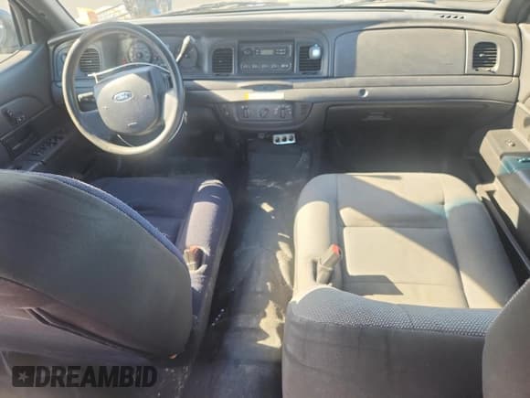 ✅ 2007 Ford Police Interceptor • VIN: 2FAFP71W07X138219 • Лот: 92357565. Опубликован ранее на Copart с пробегом 132 073 миль. Бесплатный доступ к архиву аукционных продаж из США и подробный отчёт об истории автомобиля на DreamBid. Изображение 8.