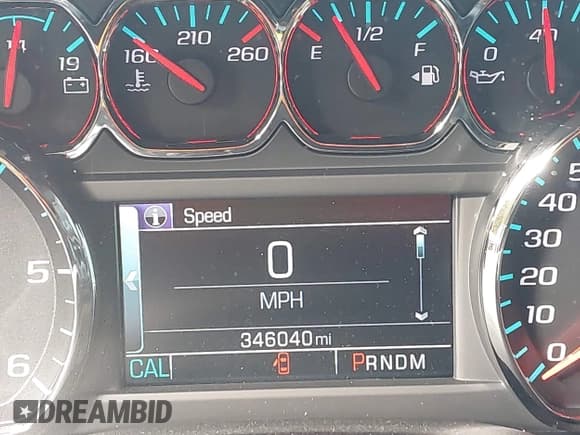 ✅ 2016 Chevrolet Suburban LT • VIN: 1GNSKHKC9GR245353 • Lot: 43539073. Wystawiony na IAAI z przebiegiem 346 040 mil. Bezpłatny archiwum sprzedaży aukcyjnych z USA i szczegółowy raport historii pojazdu na DreamBid. Zdjęcie 15.