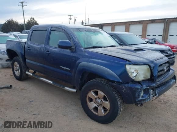 ✅ 2006 Toyota Tacoma PreRunner • VIN: 3TMJU62N96M024890 • Lot: 41367390. Wystawiony na IAAI z przebiegiem 289 325 mil. Bezpłatny archiwum sprzedaży aukcyjnych z USA i szczegółowy raport historii pojazdu na DreamBid. Zdjęcie 1.