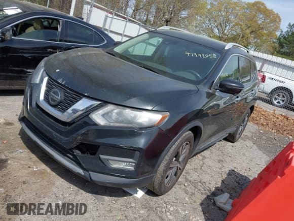 ✅ 2018 Nissan Rogue S • VIN: 5N1AT2MT2JC812827 • Lot: 41942055. Wystawiony na IAAI z przebiegiem 201 875 mil. Bezpłatny archiwum sprzedaży aukcyjnych z USA i szczegółowy raport historii pojazdu na DreamBid. Zdjęcie 2.