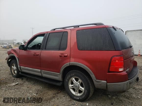 ✅ 2002 Ford Explorer XLT • VIN: 1FMDU73W52UB72983 • Лот: 81581295. Опубликован ранее на Copart с пробегом Не указан. Бесплатный доступ к архиву аукционных продаж из США и подробный отчёт об истории автомобиля на DreamBid. Изображение 2.