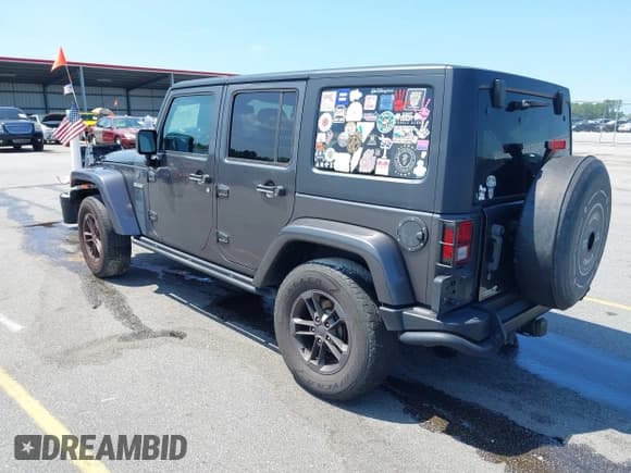 ✅ 2018 Jeep Wrangler Unlimited Sport • VIN: 1C4BJWDG5JL844082 • Lot: 42879195. Wystawiony na IAAI z przebiegiem 115 348 mil. Bezpłatny archiwum sprzedaży aukcyjnych z USA i szczegółowy raport historii pojazdu na DreamBid. Zdjęcie 3.
