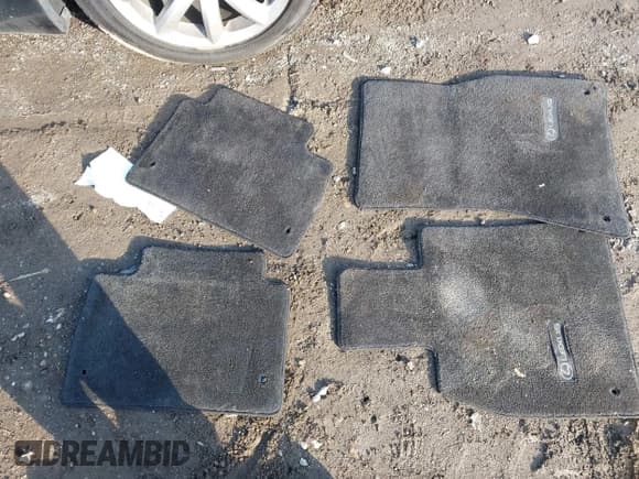 ✅ 2009 Lexus LS 460 • VIN: JTHBL46F795086909 • Лот: 43543838. Опубликован ранее на IAAI с пробегом 188 202 миль. Бесплатный доступ к архиву аукционных продаж из США и подробный отчёт об истории автомобиля на DreamBid. Изображение 16.