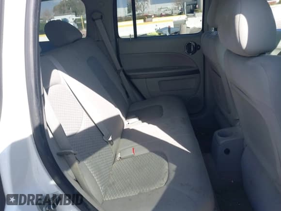 ✅ 2008 Chevrolet HHR LS • VIN: 3GNDA13D28S533093 • Lot: 41615790. Listed on IAAI with 204,157 mi. Free auction sales archive from the USA and detailed vehicle history report at DreamBid. Image 8.