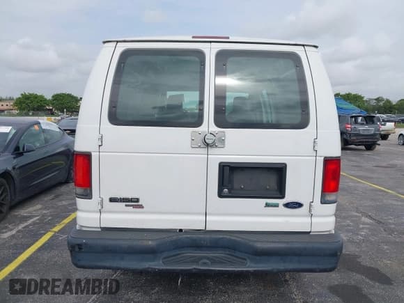 ✅ 2013 Ford Econoline Cargo Commercial • VIN: 1FTNE1EW1DDA90039 • Lot: 42439049. Listed on IAAI with 218,937 mi. Free auction sales archive from the USA and detailed vehicle history report at DreamBid. Image 16.
