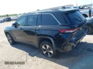 ✅ 2022 Jeep Grand Cherokee • VIN: 1C4RJYB67N8718013 • Lot: 42725067. Listed on IAAI with 24,230 mi. Free auction sales archive from the USA and detailed vehicle history report at DreamBid. Image 14.