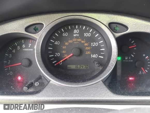 2002 Toyota Highlander с VIN JTEGD21A520038487, выставлен на аукционе IAAI как лот 42360225 с пробегом 163 470 миль миль и . История ставок и продаж доступна на DreamBid. Изображение 7.