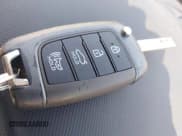 ✅ 2021 Hyundai Elantra SE • VIN: KMHLL4AG4MU173585 • Lot: 42592182. Listed on IAAI with 62,662 mi. Free auction sales archive from the USA and detailed vehicle history report at DreamBid. Image 11.