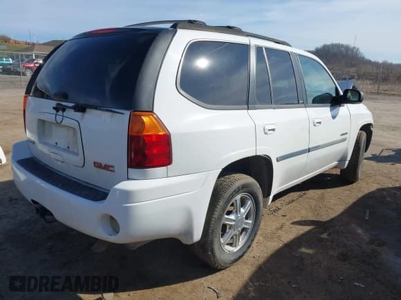 ✅ 2006 GMC Envoy SLT • VIN: 1GKDT13S962320043 • Лот: 41834076. Опубликован ранее на IAAI с пробегом Не указан. Бесплатный доступ к архиву аукционных продаж из США и подробный отчёт об истории автомобиля на DreamBid. Изображение 4.