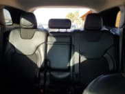 ✅ 2014 Jeep Cherokee Trailhawk • VIN: 1C4PJMBS1EW196729 • Lot: 92350185. Wystawiony na Copart z przebiegiem 135 413 mil. Bezpłatny archiwum sprzedaży aukcyjnych z USA i szczegółowy raport historii pojazdu na DreamBid. Zdjęcie 10.