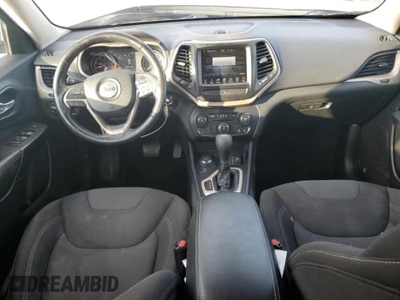 ✅ 2015 Jeep Cherokee Latitude • VIN: 1C4PJMCS2FW789483 • Lot: 86440765. Listed on Copart with 150,275 mi. Free auction sales archive from the USA and detailed vehicle history report at DreamBid. Image 8.