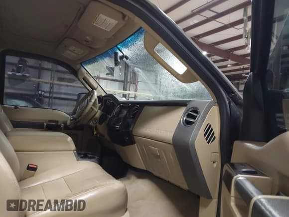 ✅ 2009 Ford F-250 XL • VIN: 1FTSW21579EA94732 • Lot: 41447845. Listed on IAAI with 264,359 mi. Free auction sales archive from the USA and detailed vehicle history report at DreamBid. Image 5.