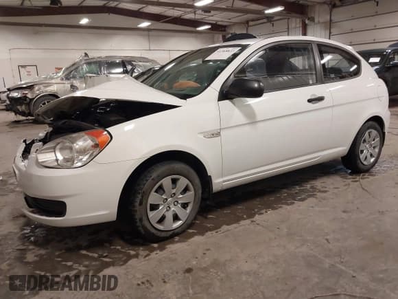 ✅ 2011 Hyundai Accent GS • VIN: KMHCM3AC0BU206860 • Лот: 41368833. Опубликован ранее на IAAI с пробегом 164 545 миль. Бесплатный доступ к архиву аукционных продаж из США и подробный отчёт об истории автомобиля на DreamBid. Изображение 2.