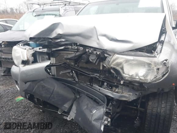 ✅ 2014 Toyota Tacoma • VIN: 3TMLU4EN7EM152164 • Lot: 43783829. Listed on IAAI with 117,212 mi. Free auction sales archive from the USA and detailed vehicle history report at DreamBid. Image 6.