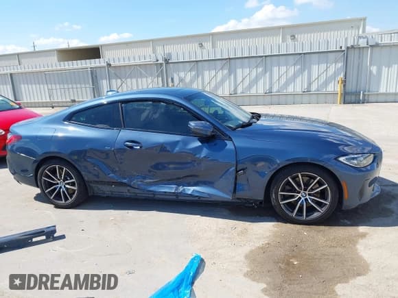 ✅ 2021 BMW 4 Series 430i • VIN: WBA53AP03MCF35322 • Lot: 43355872. Wystawiony na IAAI z przebiegiem 68 721 mil. Bezpłatny archiwum sprzedaży aukcyjnych z USA i szczegółowy raport historii pojazdu na DreamBid. Zdjęcie 14.