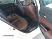 ✅ 2017 Acura TLX • VIN: 19UUB1F32HA000074 • Lot: 43053395. Wystawiony na IAAI z przebiegiem 87 360 mil. Bezpłatny archiwum sprzedaży aukcyjnych z USA i szczegółowy raport historii pojazdu na DreamBid. Zdjęcie 8.