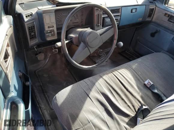1990 Chevrolet S-10 с VIN 1GCCS14E0L2115726, выставлен на аукционе Copart как лот 68232264 с пробегом 429 551 миль миль и Списание • Salvage title. История ставок и продаж доступна на DreamBid. Изображение 8.