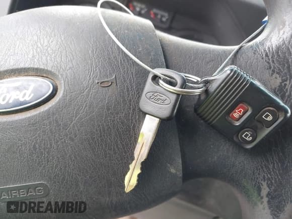 ✅ 2014 Ford Econoline Cargo Commercial • VIN: 1FTNS2EW3EDA71055 • Lot: 42443154. Wystawiony na IAAI z przebiegiem 199 569 mil. Bezpłatny archiwum sprzedaży aukcyjnych z USA i szczegółowy raport historii pojazdu na DreamBid. Zdjęcie 11.