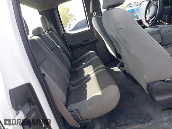 ✅ 2015 Ford F-150 XLT • VIN: 1FTFX1EFXFFA15863 • Lot: 42068182. Listed on IAAI with 175,526 mi. Free auction sales archive from the USA and detailed vehicle history report at DreamBid. Image 8.