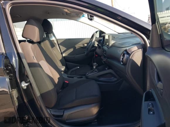 ✅ 2023 Hyundai Kona SEL • VIN: KM8K6CAB5PU961958 • Лот: 43537315. Опубликован ранее на IAAI с пробегом 13 421 миль. Бесплатный доступ к архиву аукционных продаж из США и подробный отчёт об истории автомобиля на DreamBid. Изображение 5.