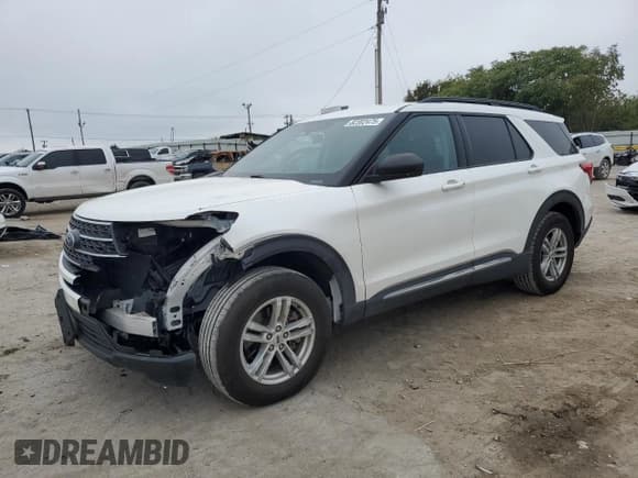 ✅ 2022 Ford Explorer XLT • VIN: 1FMSK8DH0NGA20776 • Lot: 82302475. Wystawiony na Copart z przebiegiem 79 318 mil. Bezpłatny archiwum sprzedaży aukcyjnych z USA i szczegółowy raport historii pojazdu na DreamBid. Zdjęcie 1.