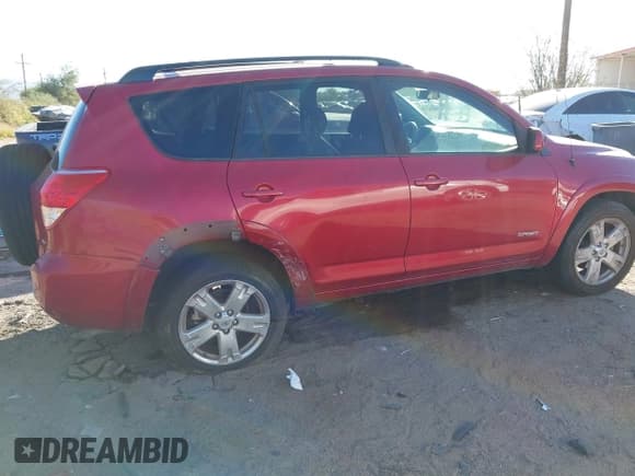 ✅ 2006 Toyota RAV4 Sport • VIN: JTMBK32V865006251 • Лот: 43674262. Опубликован ранее на IAAI с пробегом 159 709 миль. Бесплатный доступ к архиву аукционных продаж из США и подробный отчёт об истории автомобиля на DreamBid. Изображение 6.