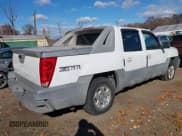 ✅ 2002 Chevrolet Avalanche • VIN: 3GNEC13T32G319908 • Lot: 43625272. Listed on IAAI with 184,181 mi. Free auction sales archive from the USA and detailed vehicle history report at DreamBid. Image 4.