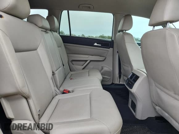 ✅ 2019 Volkswagen Atlas SE • VIN: 1V2WR2CAXKC528726 • Lot: 85331305. Wystawiony na Copart z przebiegiem 141 710 mil. Bezpłatny archiwum sprzedaży aukcyjnych z USA i szczegółowy raport historii pojazdu na DreamBid. Zdjęcie 11.