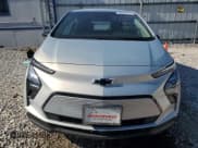 ✅ 2023 Chevrolet Bolt EV 1LT • VIN: 1G1FW6S07P4160283 • Lot: 62482894. Wystawiony na Copart z przebiegiem 16 948 mil. Bezpłatny archiwum sprzedaży aukcyjnych z USA i szczegółowy raport historii pojazdu na DreamBid. Zdjęcie 5.