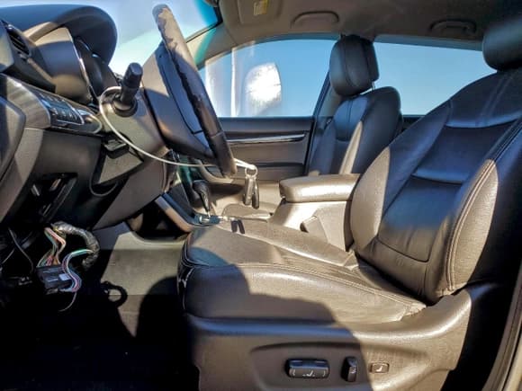 ✅ 2013 Kia Sorento EX • VIN: 5XYKUDA6XDG371058 • Lot: 94140285. Listed on Copart with 113,512 mi. Free auction sales archive from the USA and detailed vehicle history report at DreamBid. Image 7.