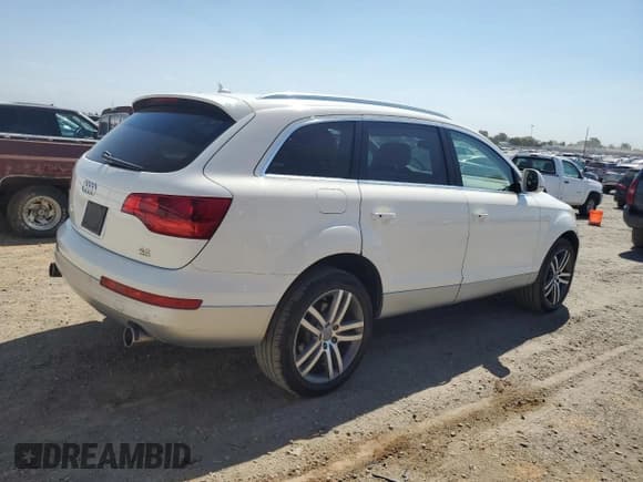 ✅ 2008 Audi Q7 Premium • VIN: WA1BV74L18D016780 • Lot: 70465544. Listed on Copart with 186,904 mi. Free auction sales archive from the USA and detailed vehicle history report at DreamBid. Image 3.
