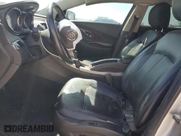 ✅ 2013 Buick LaCrosse Leather • VIN: 1G4GC5E30DF178804 • Лот: 56604325. Опубликован ранее на Copart с пробегом 177 001 миль. Бесплатный доступ к архиву аукционных продаж из США и подробный отчёт об истории автомобиля на DreamBid. Изображение 7.