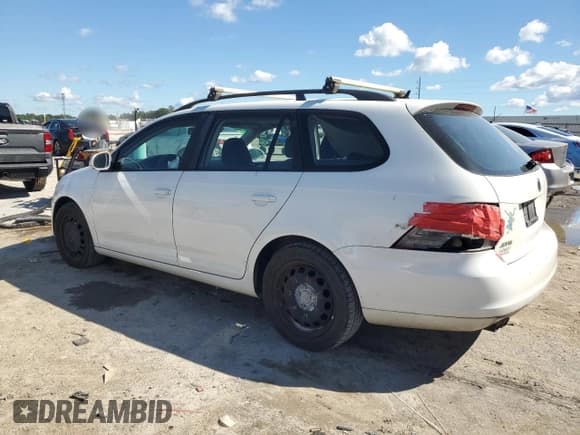 ✅ 2013 Volkswagen Jetta SE • VIN: 3VWPP7AJ0DM673770 • Lot: 85688275. Wystawiony na Copart z przebiegiem 205 130 mil. Bezpłatny archiwum sprzedaży aukcyjnych z USA i szczegółowy raport historii pojazdu na DreamBid. Zdjęcie 2.