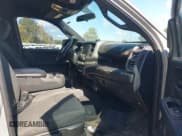 ✅ 2022 Ram 2500 Tradesman • VIN: 3C6UR5CJXNG251224 • Lot: 43541750. Wystawiony na IAAI z przebiegiem 167 400 mil. Bezpłatny archiwum sprzedaży aukcyjnych z USA i szczegółowy raport historii pojazdu na DreamBid. Zdjęcie 5.