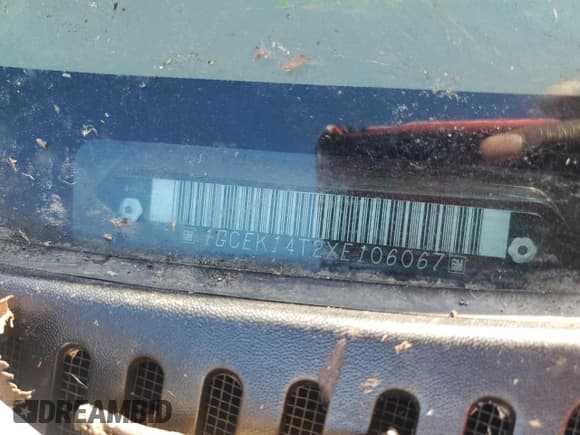 ✅ 1999 Chevrolet Silverado 1500 • VIN: 1GCEK14T2XE106067 • Лот: 73826374. Опубликован ранее на Copart с пробегом 230 962 миль. Бесплатный доступ к архиву аукционных продаж из США и подробный отчёт об истории автомобиля на DreamBid. Изображение 12.