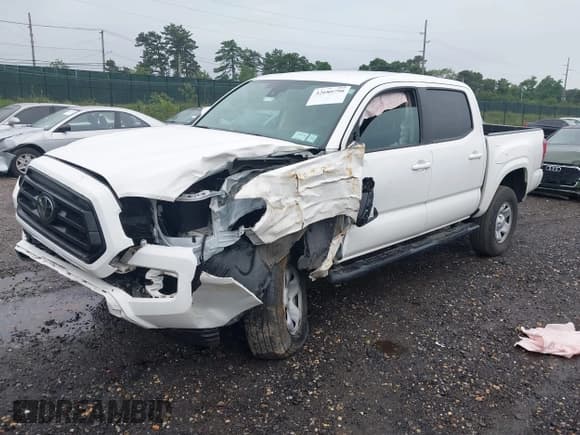 ✅ 2021 Toyota Tacoma SR • VIN: 3TYCZ5AN0MT052701 • Lot: 42680790. Wystawiony na IAAI z przebiegiem 41 440 mil. Bezpłatny archiwum sprzedaży aukcyjnych z USA i szczegółowy raport historii pojazdu na DreamBid. Zdjęcie 2.