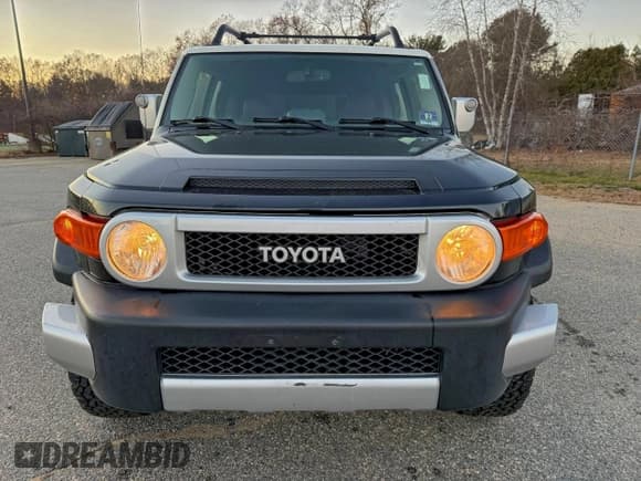 ✅ 2013 Toyota FJ Cruiser • VIN: JTEBU4BF5DK159804 • Лот: 93991055. Опубликован ранее на Copart с пробегом 258 758 миль. Бесплатный доступ к архиву аукционных продаж из США и подробный отчёт об истории автомобиля на DreamBid. Изображение 14.