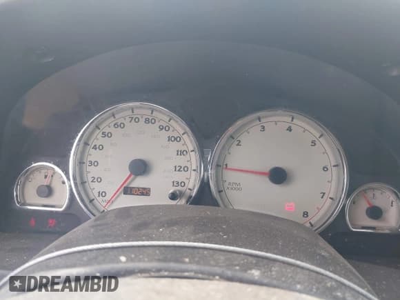 ✅ 2006 Saturn VUE • VIN: 5GZCZ53406S832061 • Lot: 42084403. Wystawiony na IAAI z przebiegiem 110 245 mil. Bezpłatny archiwum sprzedaży aukcyjnych z USA i szczegółowy raport historii pojazdu na DreamBid. Zdjęcie 7.