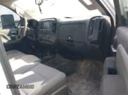 ✅ 2017 Chevrolet Silverado 2500HD Work Truck • VIN: 1GC1KUEG6HF197955 • Lot: 42968573. Wystawiony na IAAI z przebiegiem 319 387 mil. Bezpłatny archiwum sprzedaży aukcyjnych z USA i szczegółowy raport historii pojazdu na DreamBid. Zdjęcie 5.