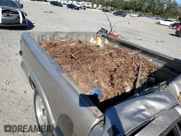 ✅ 2000 GMC Sonoma SLS • VIN: 1GTCS14W6Y8159114 • Lot: 75506494. Listed on Copart with Not provided. Free auction sales archive from the USA and detailed vehicle history report at DreamBid. Image 10.