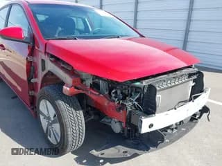 ✅ 2019 Hyundai Ioniq Blue • VIN: KMHC65LC5KU170876 • Lot: 41763638. Wystawiony na IAAI z przebiegiem 128 604 mil. Bezpłatny archiwum sprzedaży aukcyjnych z USA i szczegółowy raport historii pojazdu na DreamBid. Zdjęcie 6.