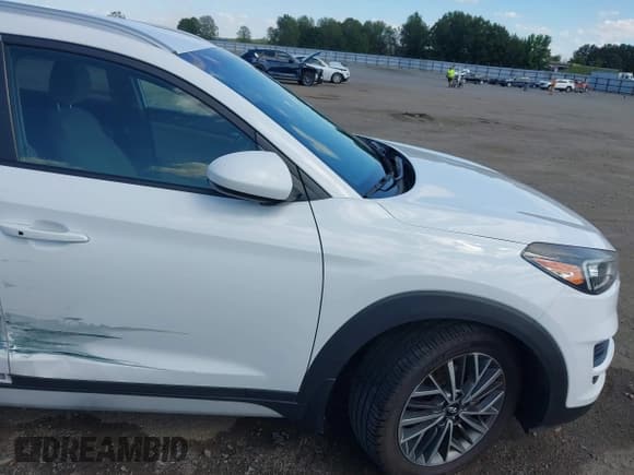 ✅ 2019 Hyundai Tucson SEL • VIN: KM8J33AL0KU031469 • Лот: 43301692. Опубликован ранее на IAAI с пробегом 110 325 миль. Бесплатный доступ к архиву аукционных продаж из США и подробный отчёт об истории автомобиля на DreamBid. Изображение 18.