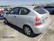 2011 Hyundai Accent GS z VIN KMHCM3AC8BU192254, wystawiony jako Copart lot #71117884 z przebiegiem 106 542 mil mil oraz Czysty tytuł • Clean title. Historia ofert i sprzedaży dostępna na DreamBid. Obrazek 2.