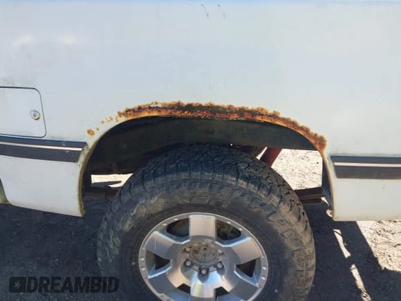 ✅ 1996 Toyota T100 DX • VIN: JT4UN22D0T0032191 • Lot: 43416687. Wystawiony na IAAI z przebiegiem 177 229 mil. Bezpłatny archiwum sprzedaży aukcyjnych z USA i szczegółowy raport historii pojazdu na DreamBid. Zdjęcie 6.