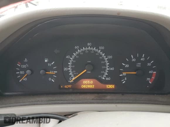 ✅ 1999 Mercedes-Benz CLK 320/430 • VIN: WDBLK65G8XT016549 • Lot: 93584565. Wystawiony na Copart z przebiegiem 62 682 mil. Bezpłatny archiwum sprzedaży aukcyjnych z USA i szczegółowy raport historii pojazdu na DreamBid. Zdjęcie 9.