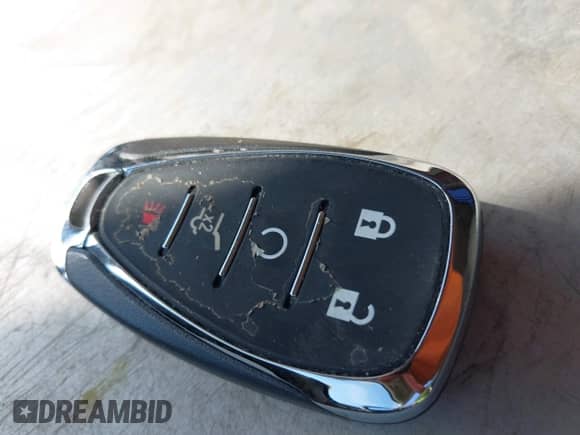 2019 Chevrolet Equinox LT z VIN 3GNAXKEV2KS608590, wystawiony jako IAAI lot #43260807 z przebiegiem 87 185 mil mil oraz . Historia ofert i sprzedaży dostępna na DreamBid. Obrazek 11.