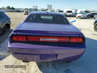 ✅ 2013 Dodge Challenger R/T Plus • VIN: 2C3CDYBTXDH681863 • Lot: 81717644. Wystawiony na Copart z przebiegiem 141 360 mil. Bezpłatny archiwum sprzedaży aukcyjnych z USA i szczegółowy raport historii pojazdu na DreamBid. Zdjęcie 6.