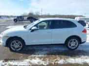 ✅ 2014 Porsche Cayenne • VIN: WP1AA2A2XELA95734 • Лот: 41583908. Опубликован ранее на IAAI с пробегом 95 751 миль. Бесплатный доступ к архиву аукционных продаж из США и подробный отчёт об истории автомобиля на DreamBid. Изображение 14.